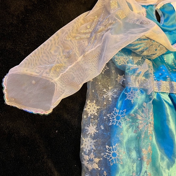Disney Frozen Elsa dress costume - Picture 4 of 5